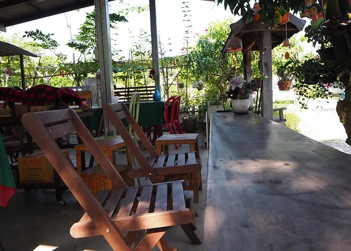 Baan Sai Nam 4* ดำเนินสะดวก