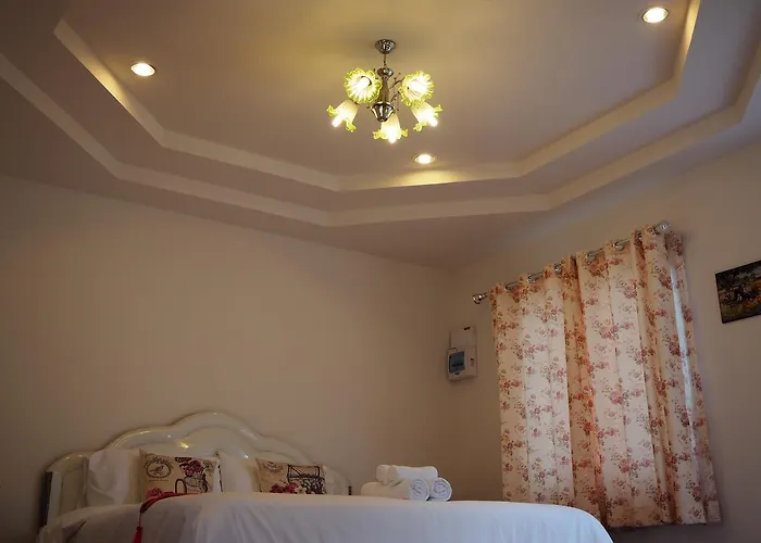 Baan Sai Nam 4* ดำเนินสะดวก