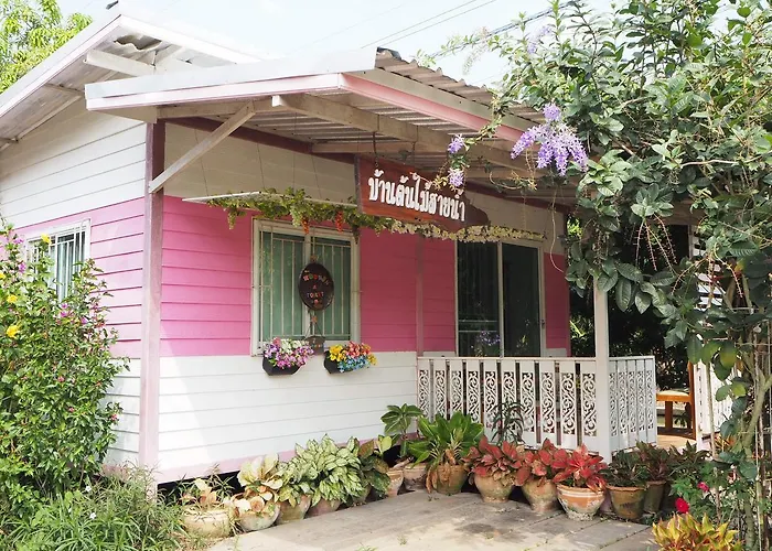 Baan Sai Nam ดำเนินสะดวก