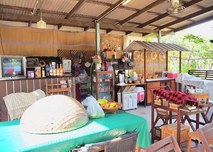 Baan Sai Nam ที่พักพร้อมอาหารเช้า