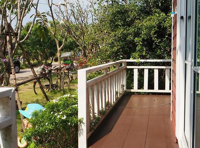 Baan Sai Nam 4*
