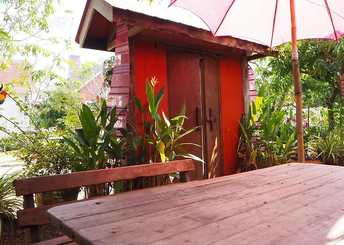 Baan Sai Nam ที่พักพร้อมอาหารเช้า 4*